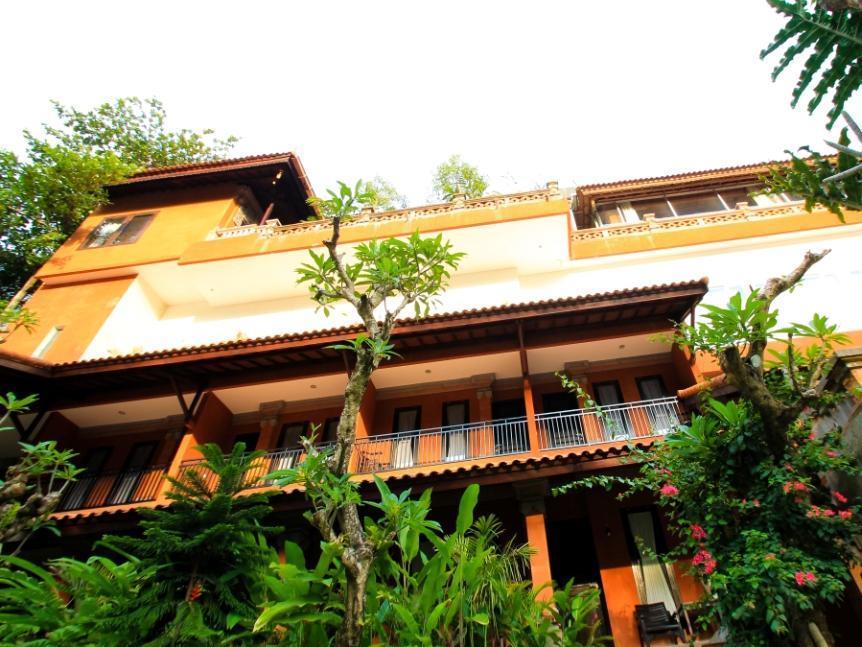 Ubud Hotel And Villas Malang Exterior photo