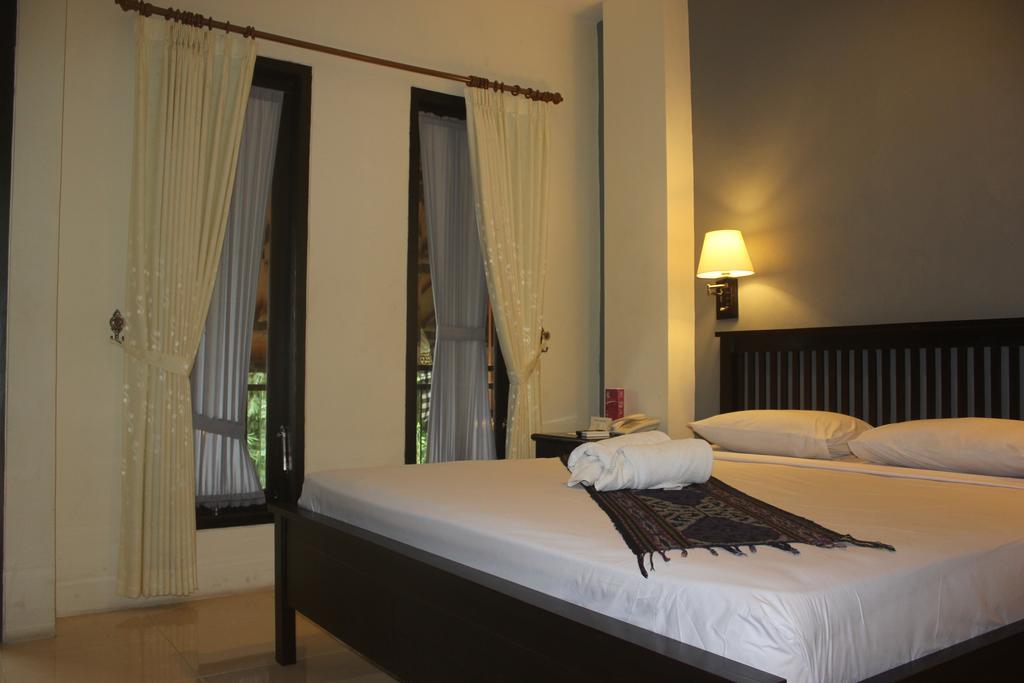 Ubud Hotel And Villas Malang Exterior photo