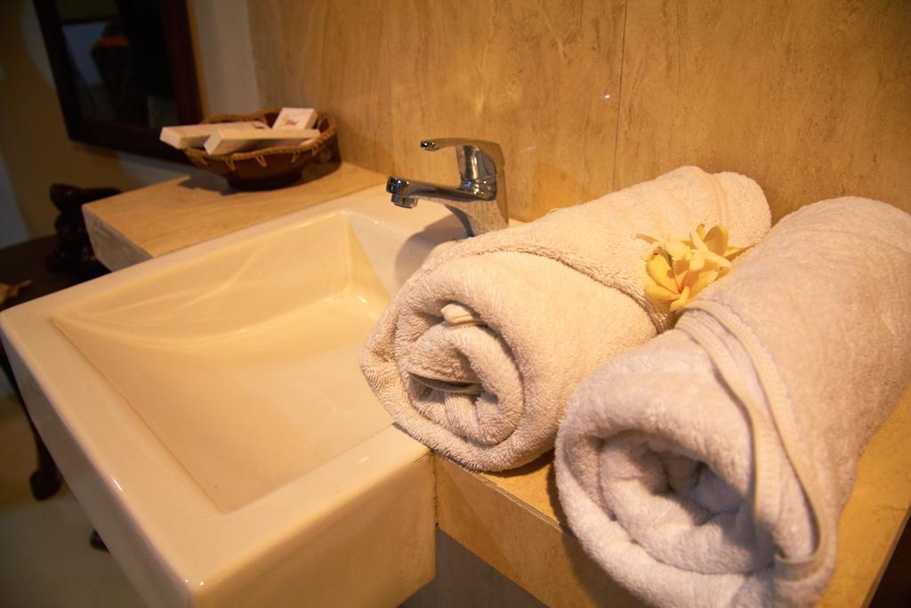 Ubud Hotel And Villas Malang Exterior photo