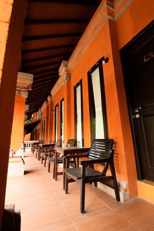 Ubud Hotel And Villas Malang Exterior photo