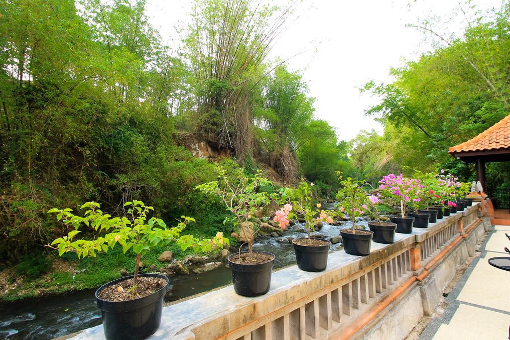 Ubud Hotel And Villas Malang Exterior photo