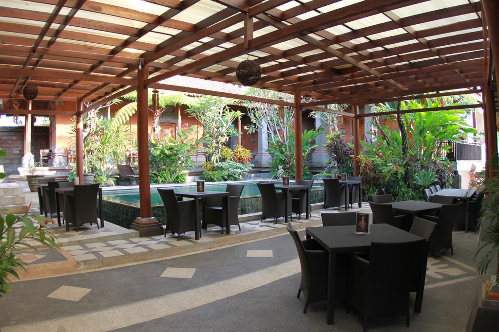 Ubud Hotel And Villas Malang Exterior photo