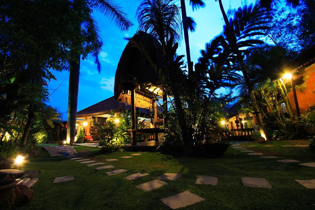 Ubud Hotel And Villas Malang Exterior photo